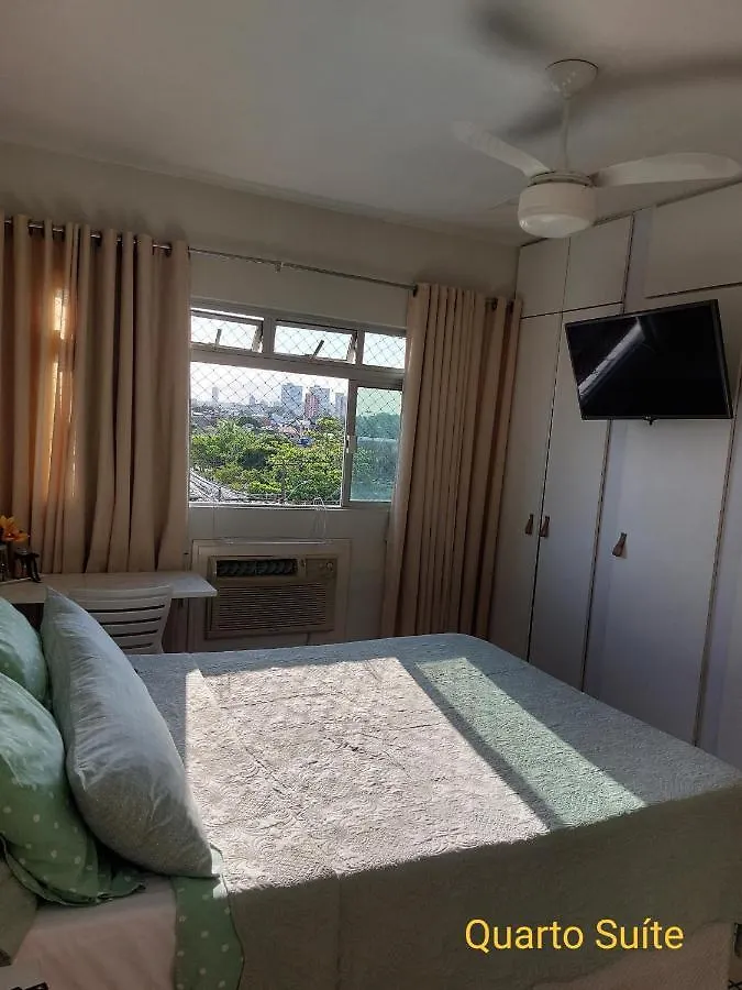 Suite E Quartos -1 Suite Com Banheiro Privativo - 2 Quartos Triplos - Banheiro Social Recife 0*,  Brasil